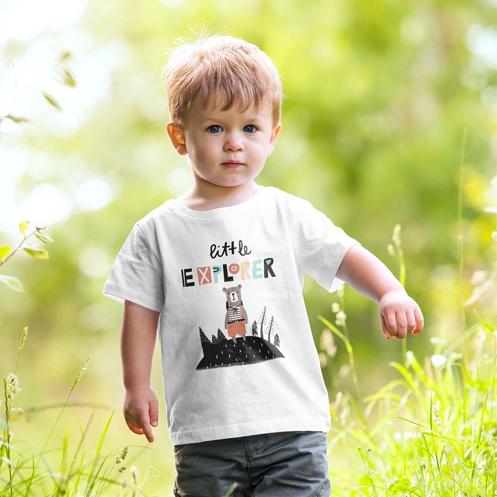 mockup-of-a-toddler-playing-in-the-grass-2913-el1-(1) mockup of a toddler playing in the grass 2913 el1 1